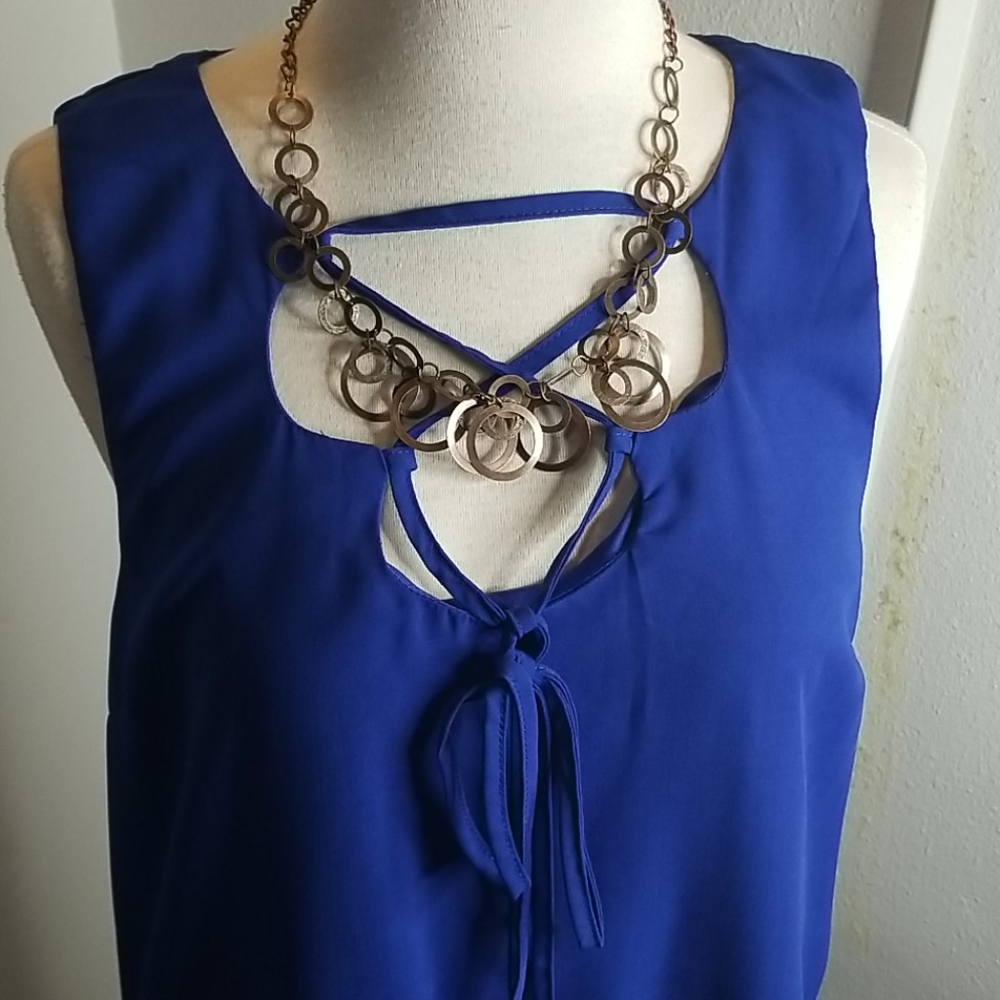 Navy blue dress with pockets. - Picture 2 of 8
